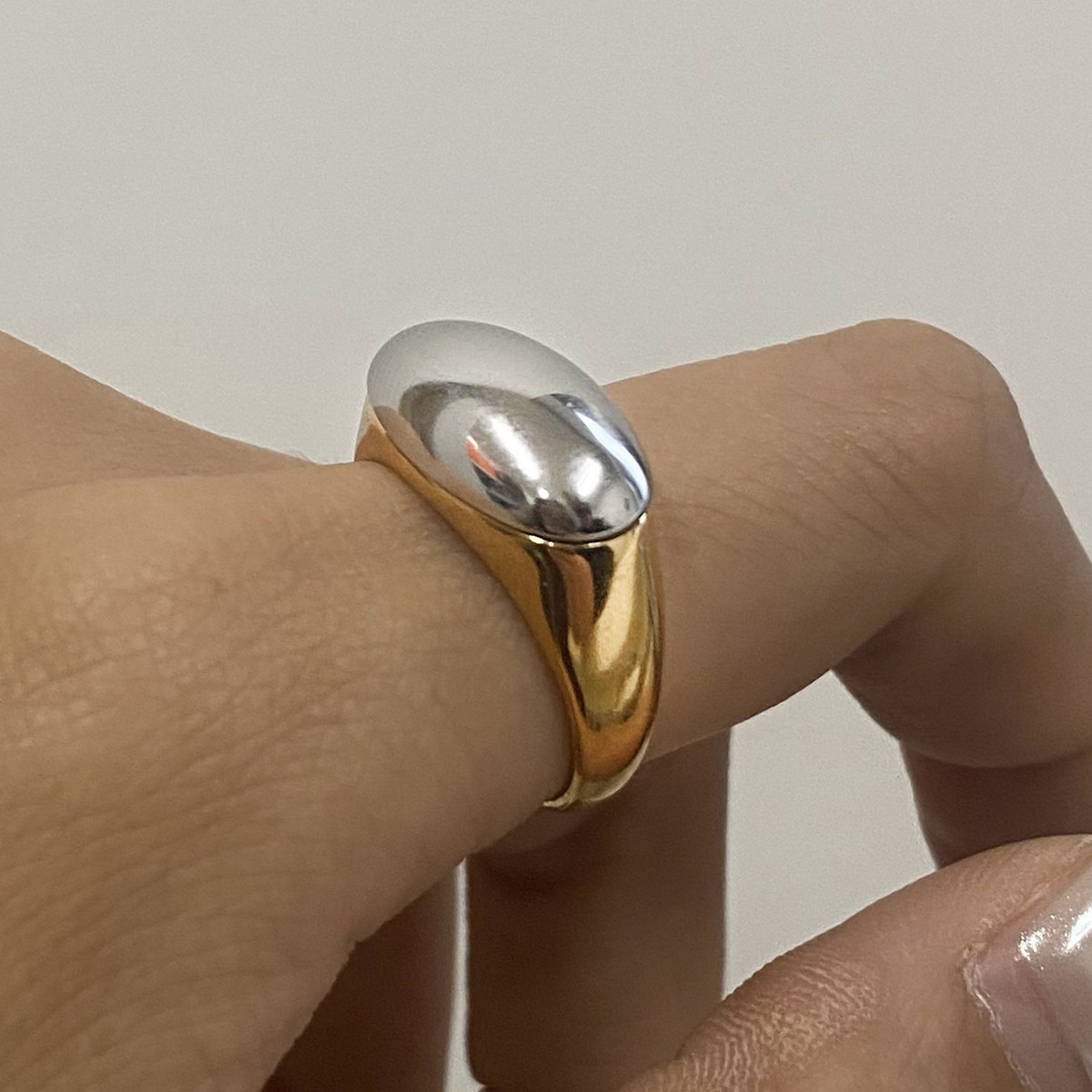 Two-Tone Oval Ring – Gold & Silver Minimalist Open Band Ring