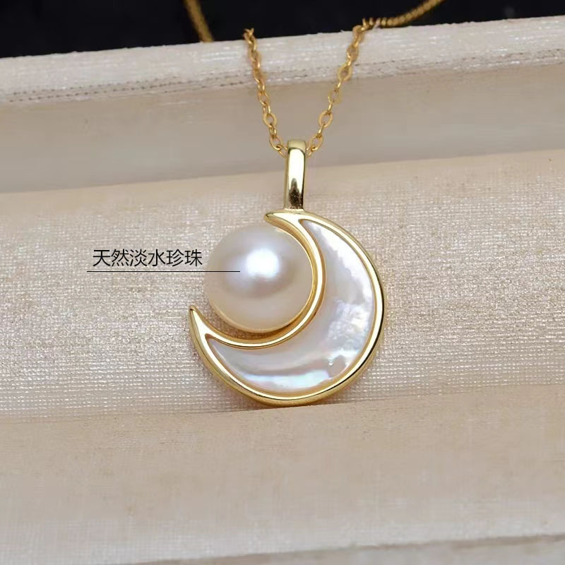Moon Pearl Necklace – 18K Gold Plated Freshwater Pearl Pendant
