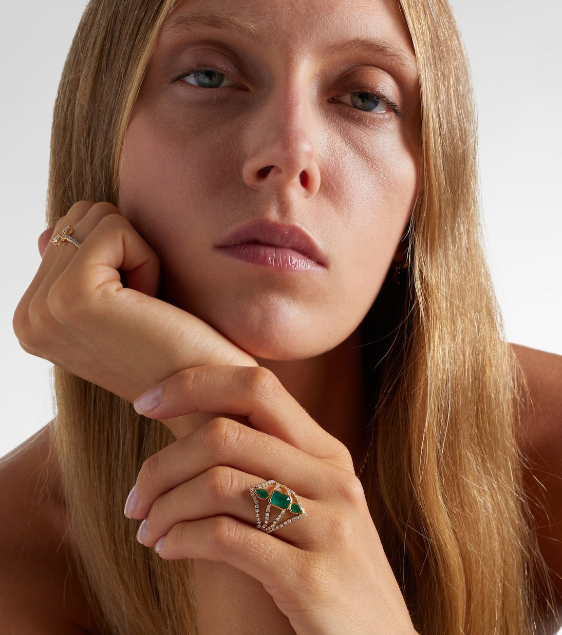 Emerald Green Zircon Ring – Vintage Gold V-Band Statement Ring