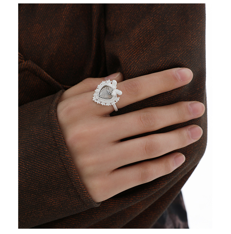 Bow Heart Ring – White Thorn Heart Statement Ring