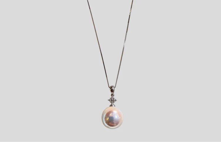 Pink Pearl Pendant Necklace – Silver Clover Clasp Necklace