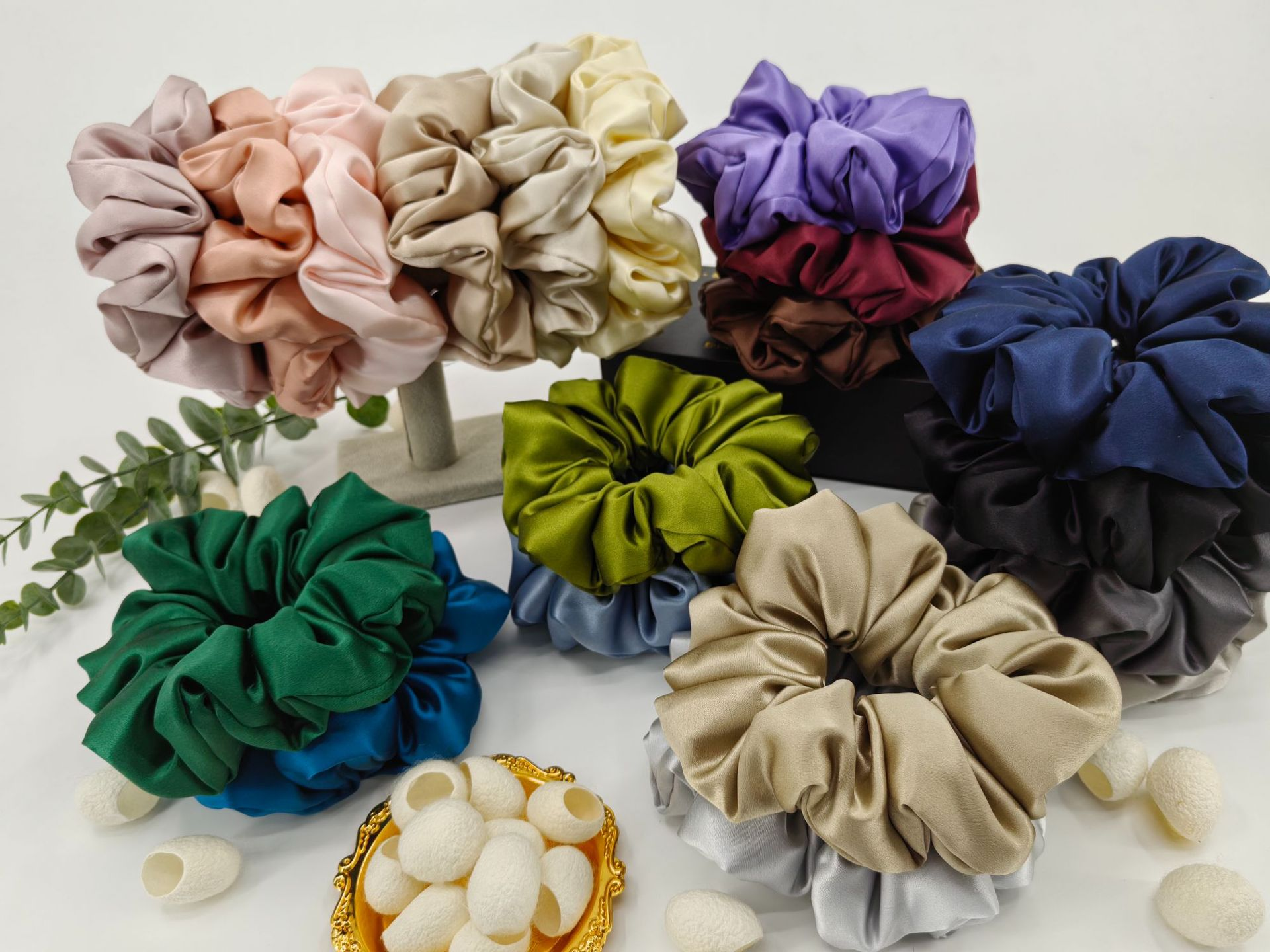 22 Momme Oversized Silk Scrunchie – 6 cm