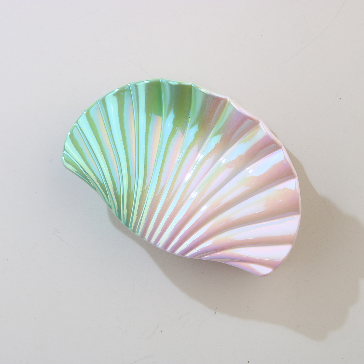 Golden Shell Large Hair Claw Clip – 9 Colors