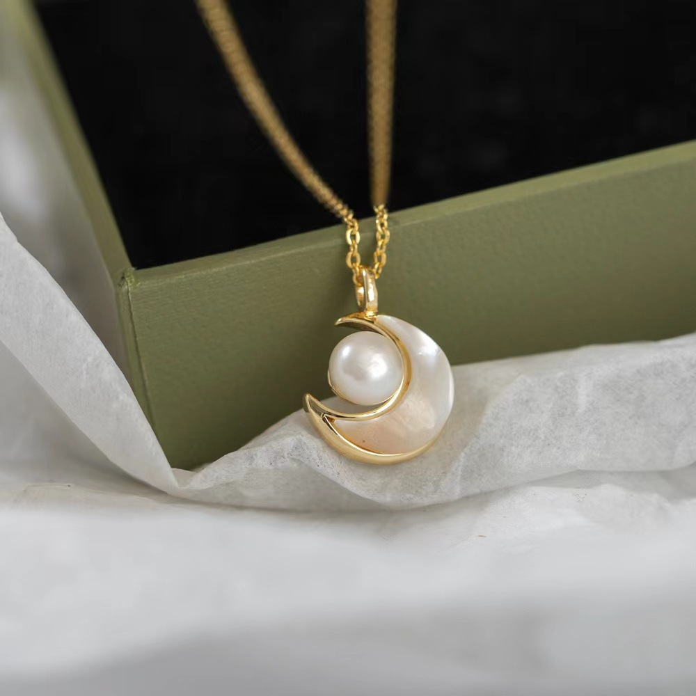Moon Pearl Necklace – 18K Gold Plated Freshwater Pearl Pendant