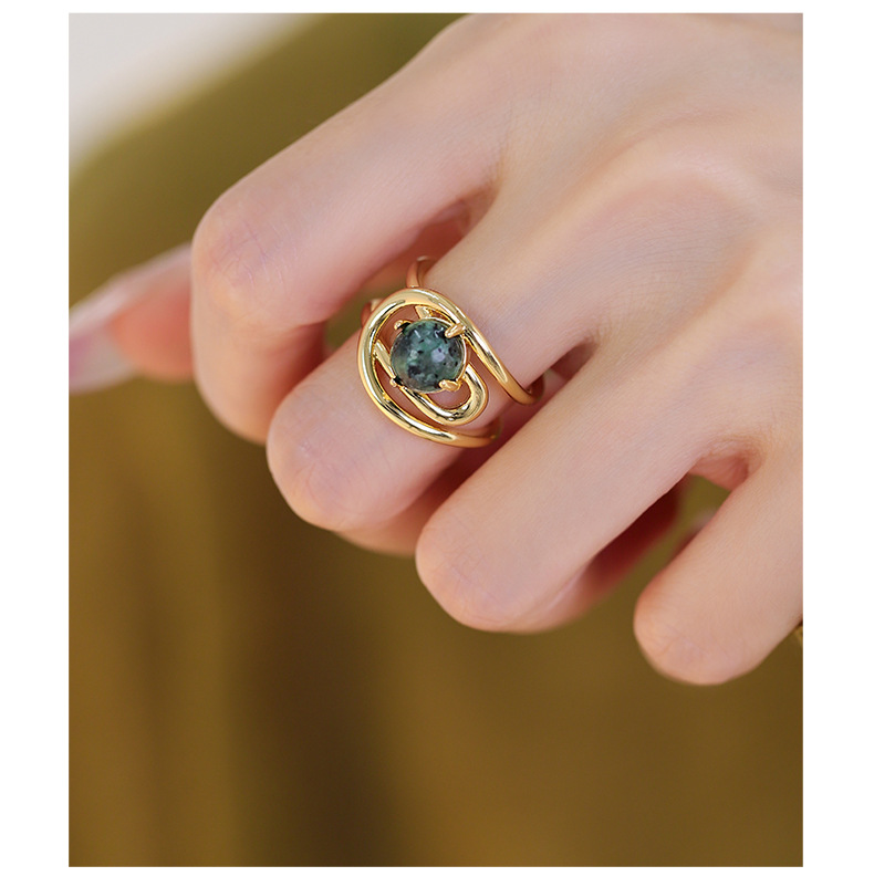 Geometric Green Stone Ring – Modern Line Zircon Ring in Gold