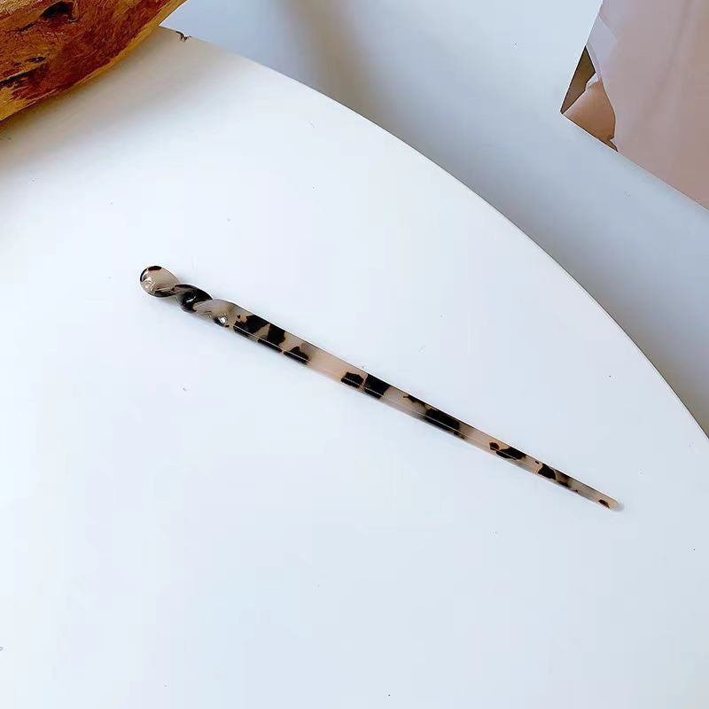 Twisted Acetate Hair Stick in Light Tortoiseshell Pattern