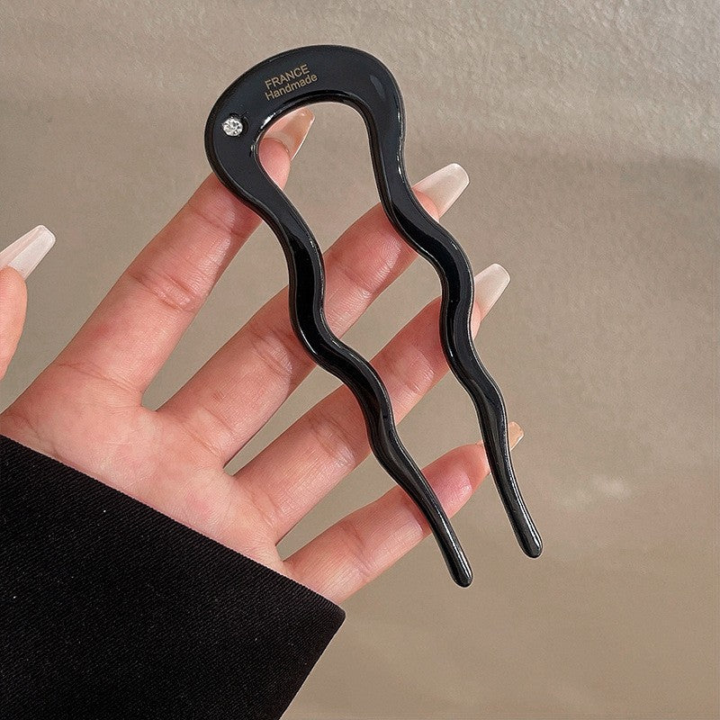 Wavy Acetate U-Shaped Hair Fork in Glossy Black