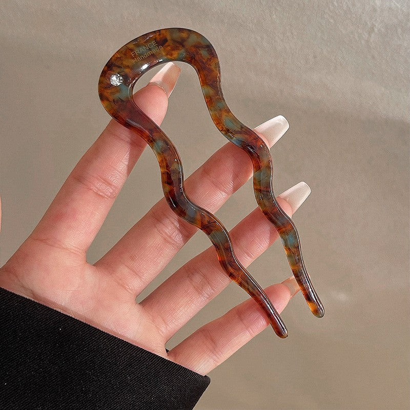 Wavy Acetate U-Shaped Hair Fork in Pearlescent Brown