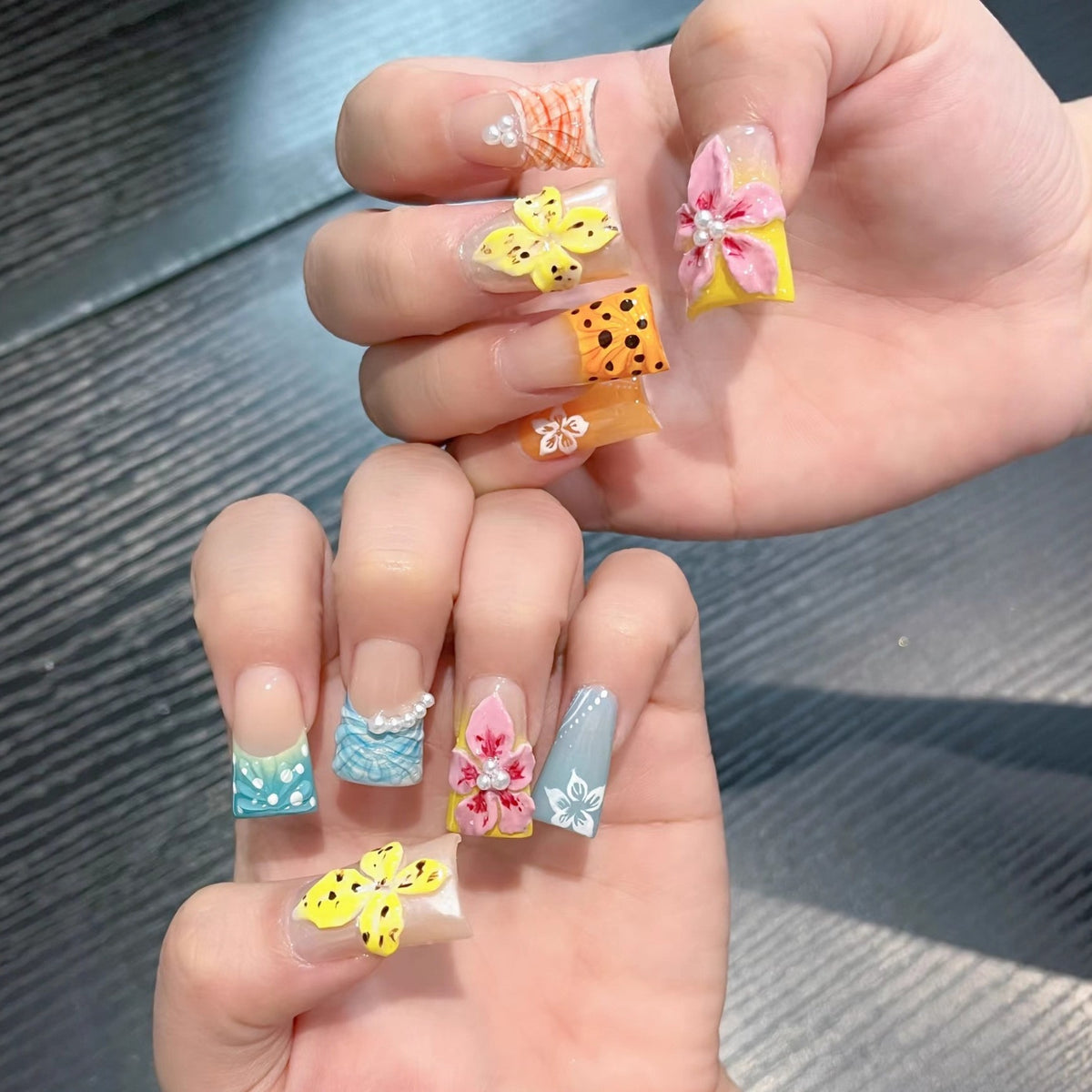 Tropical Flower Square Tips press-on nail design, style Z032