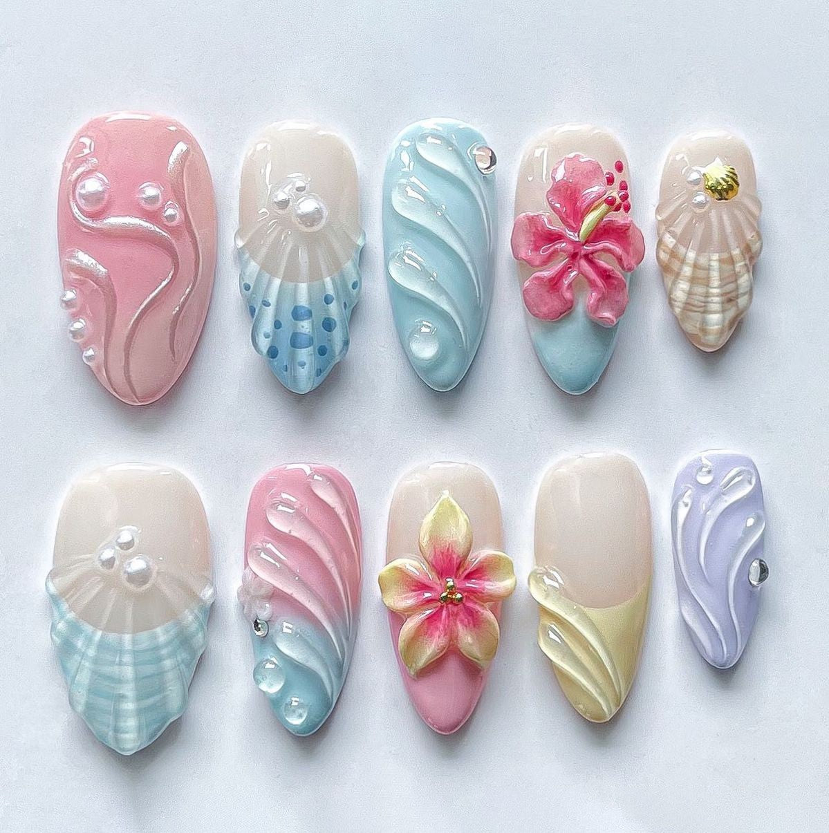 Pastel Shells & Tropical Flowers press-on nail design, style Z115