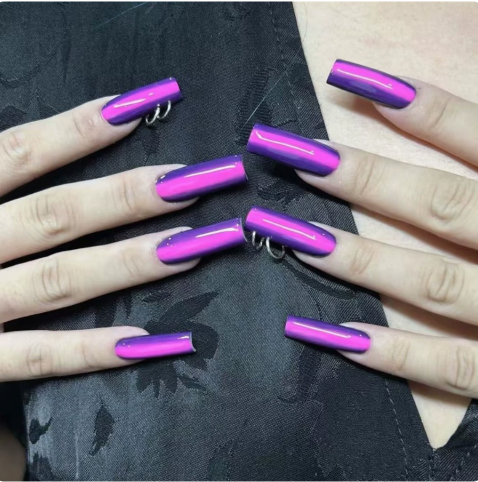 Violet Chrome-Look press-on nail design, style Y249