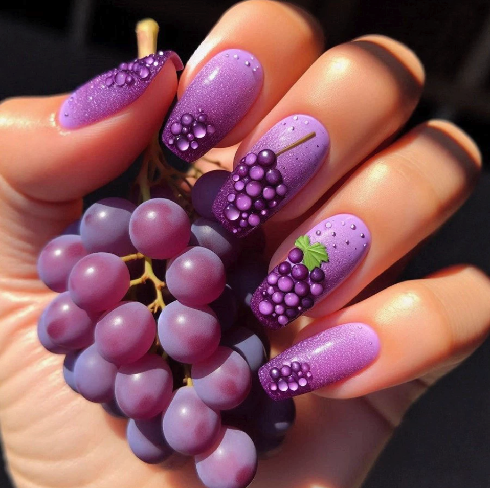 Purple Grape Design press-on nail design, style Y388