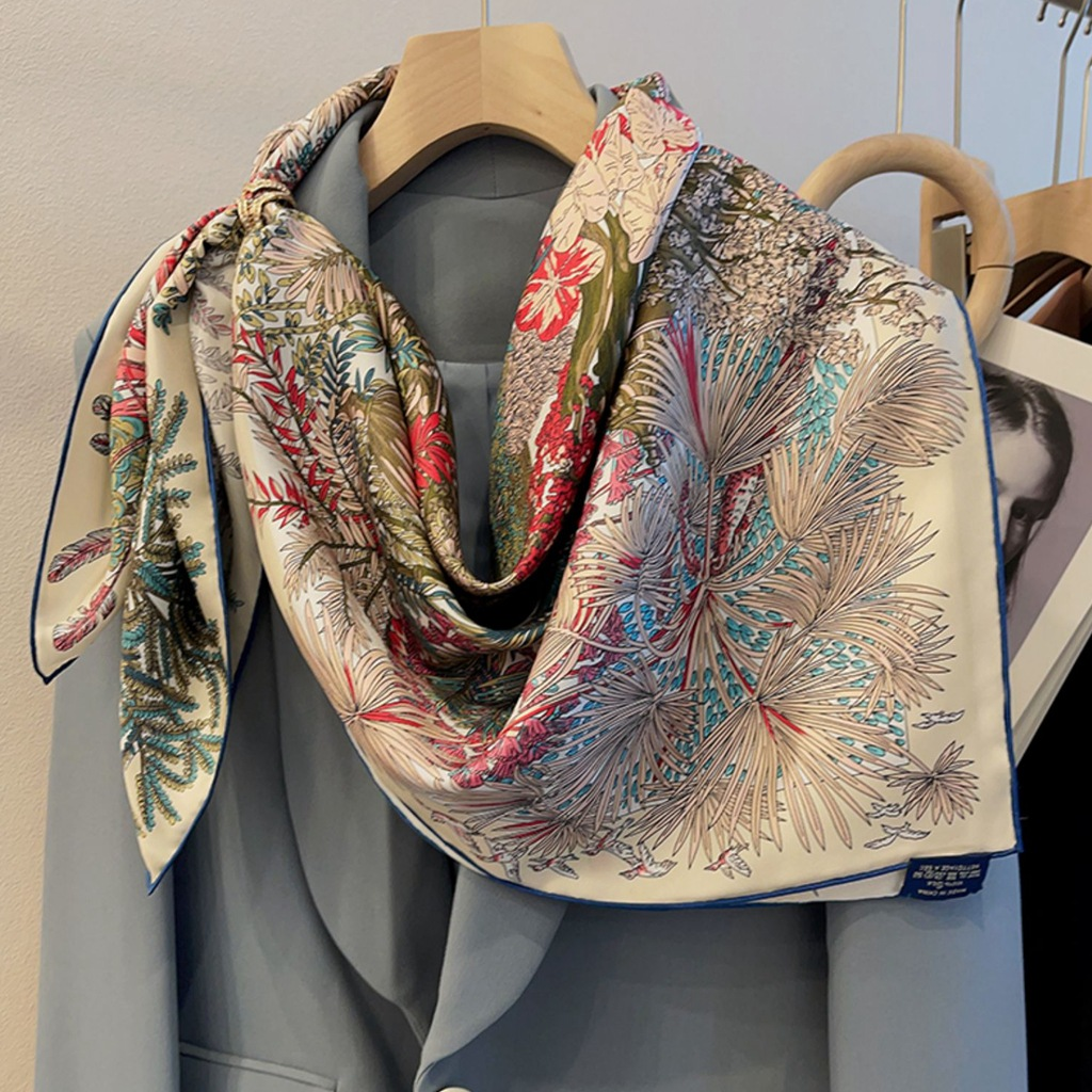 Sintra Garden Silk Twill Square Scarf - 88 x 88 cm