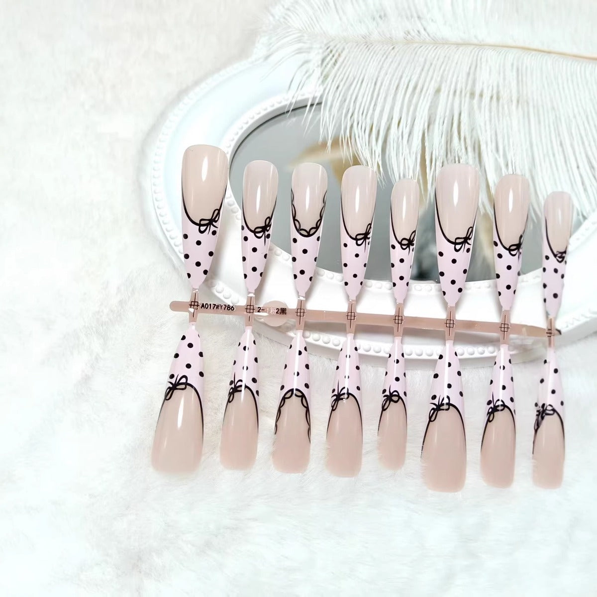 Lace Bow Press-On Nails – Y786, 3 Sizes